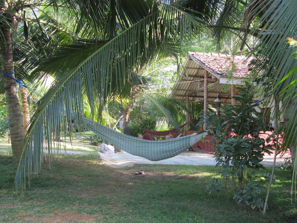 Peacock Land Hotel Tangalle Exterior foto
