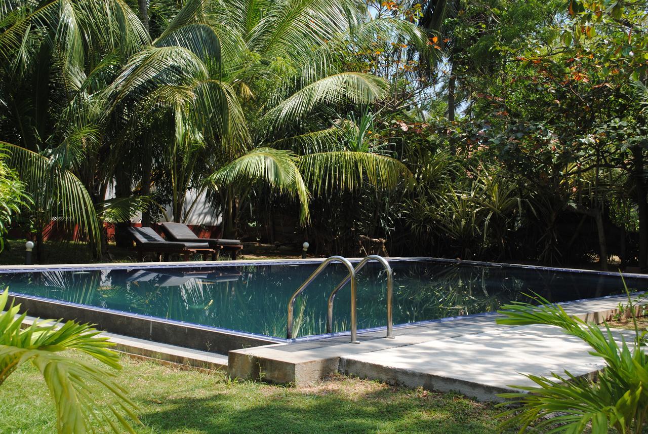 Peacock Land Hotel Tangalle Exterior foto